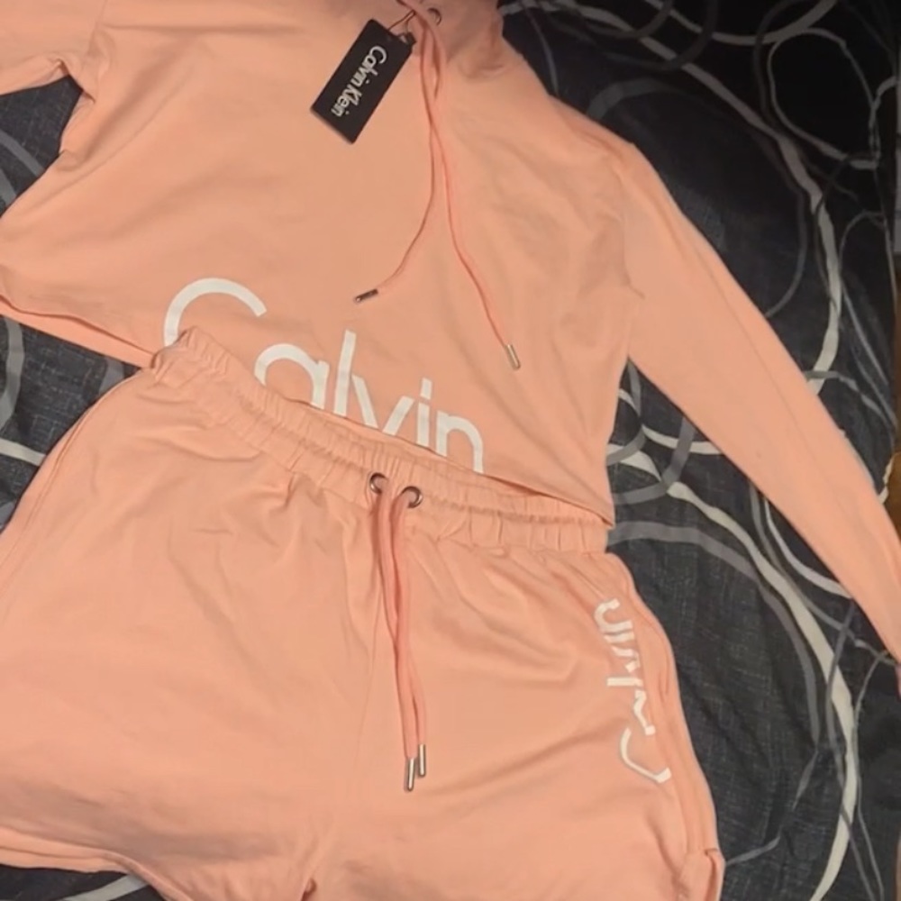 Calvin Klein 2 pc. set NWT!